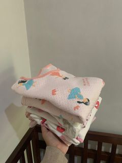 (Kategori: ) berada di . Dikirim oleh mochydeclutter (ID iklan 1355527232, Gambar 1). Deskripsi: .