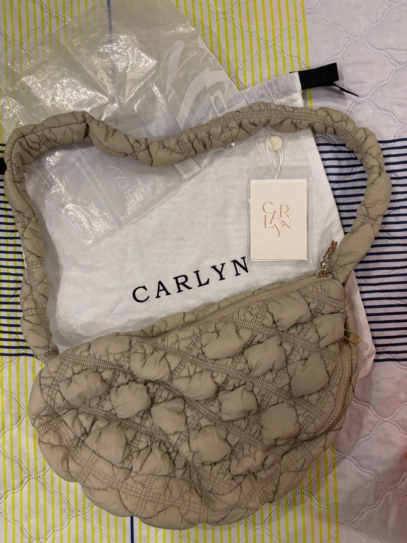 *RUSH* Carlyn Cozy Bag (Category: Luxury Bags & Wallets) located in Muntinlupa City. Submitted by btscerpts.ph (Listing ID 1355579116, Image 1). Description: Carlyn Cozy Bag -Authentic -complete packaging & inclusion -barely used( 3days lng sa travel) -no flaws .