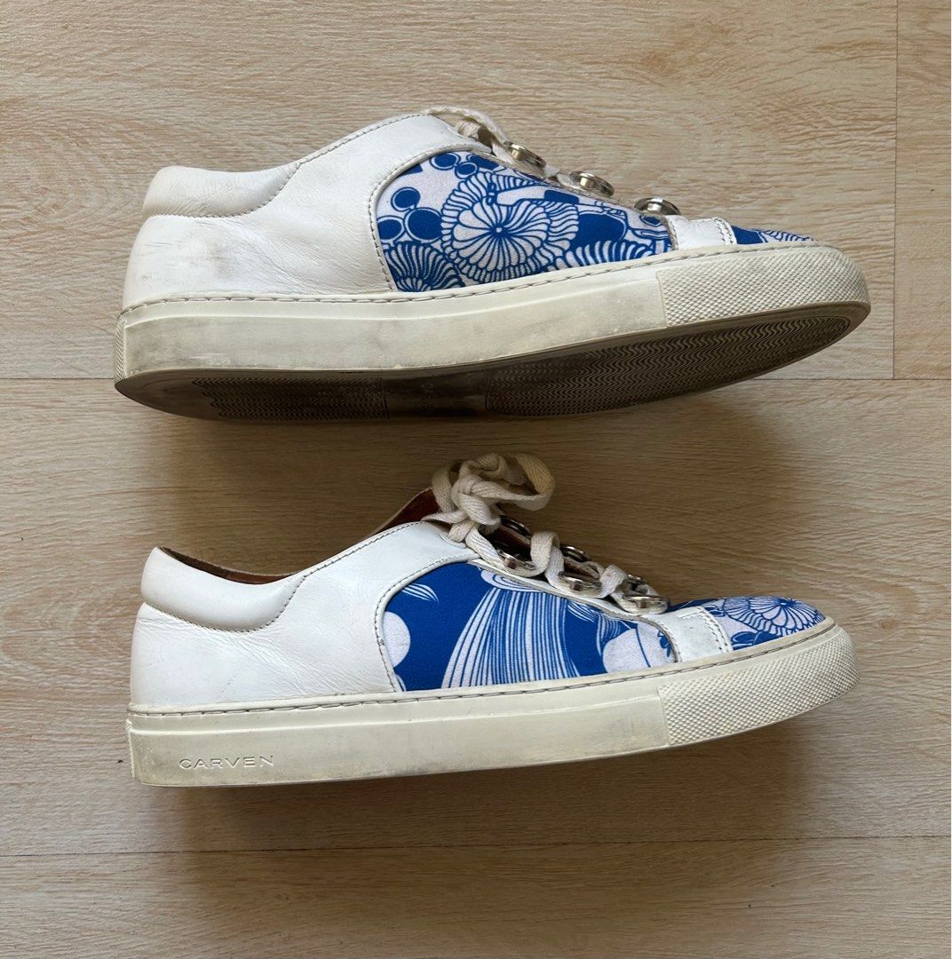 Carven Leather Sneakers (Category: Sneakers) located in Quezon City. Submitted by bea30 (Listing ID 1355601972, Image 3). Description: Authentic Carven Sneakers No box included No flaws, just worn out leather which is not noticeable Size EUR 39 / US 8.