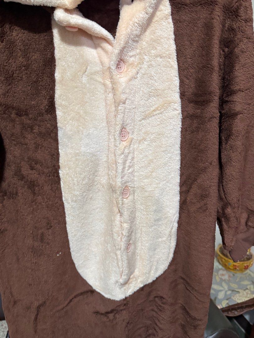 Disney Kigurumi Chipmunk Onesies (Category: Babies & Kids Fashion) located in Palayan City. Submitted by decluttering_2018 (Listing ID 1355502152, Image 3). Description: Orig from Japan Size 150 .