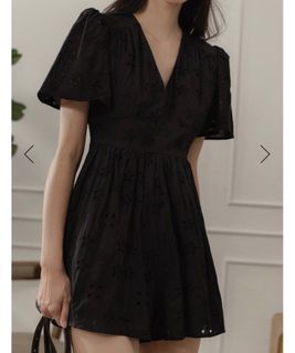 (Category: ) located in . Submitted by luvshopping101 (Listing ID 1352654649, Image 1). Description: .