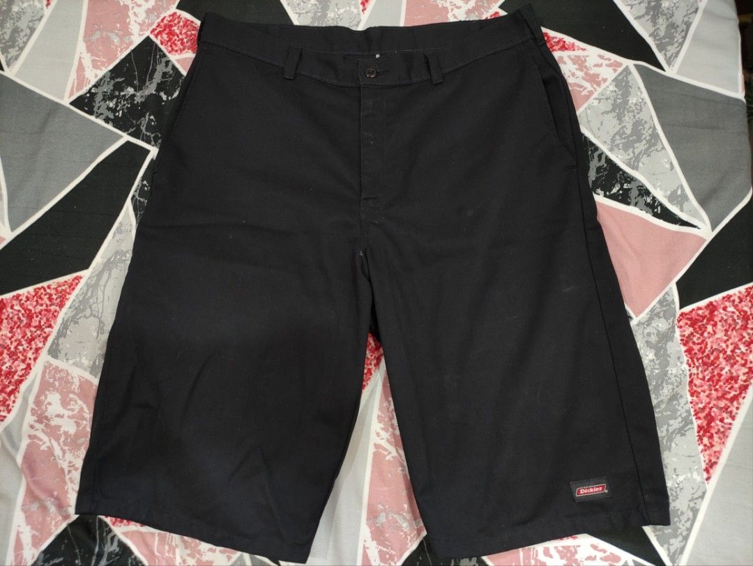 Genuine Dickies Black Shorts Original (Category: Shorts) located in Quezon City. Submitted by answerkicks (Listing ID 1355506832, Image 3). Description: Black Double knee with backpocket needs wash excellent condition size 32-34 fit sa 36 Waist 45cm Length 66 Leghole 29 Pit 44 buyer will shoulder the shipping fee *Payment First for shipping transaction.