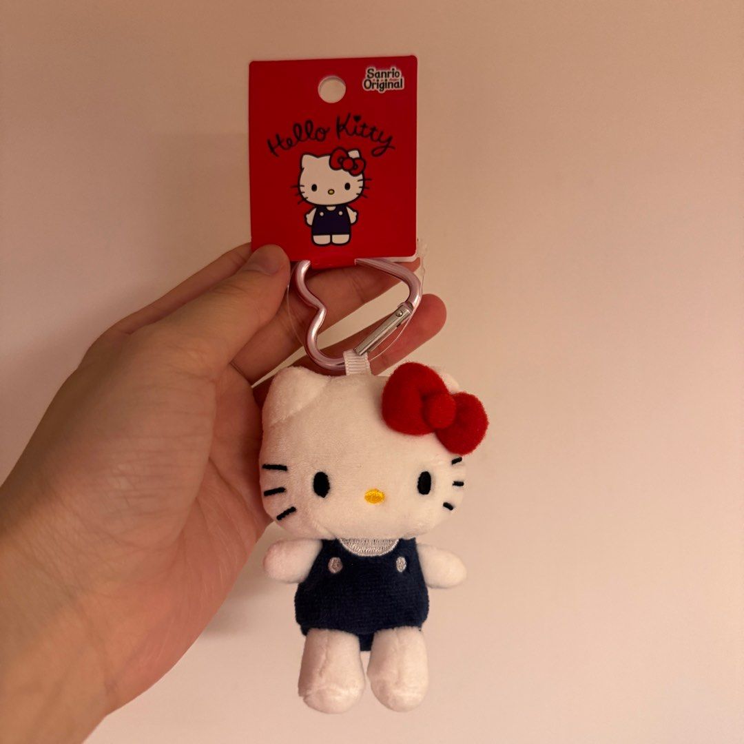 Hello Kitty公仔 （分類：動漫角色周邊）位於 Hong Kong。 由 shopperkaren 提交（商品編號 1355612709，圖片 1）。簡介： From Japan Sanrio。