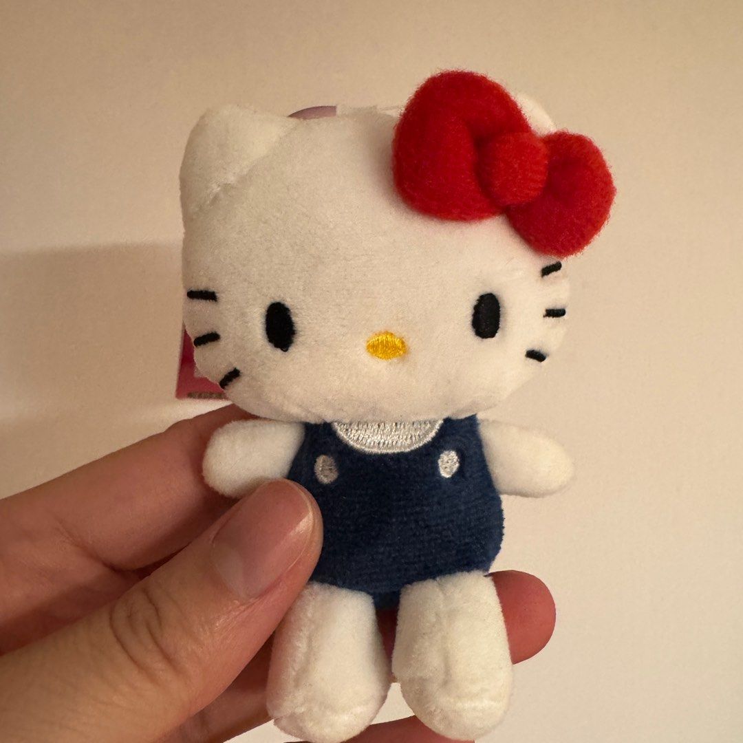 Hello Kitty公仔 （分類：動漫角色周邊）位於 Hong Kong。 由 shopperkaren 提交（商品編號 1355612709，圖片 3）。簡介： From Japan Sanrio。