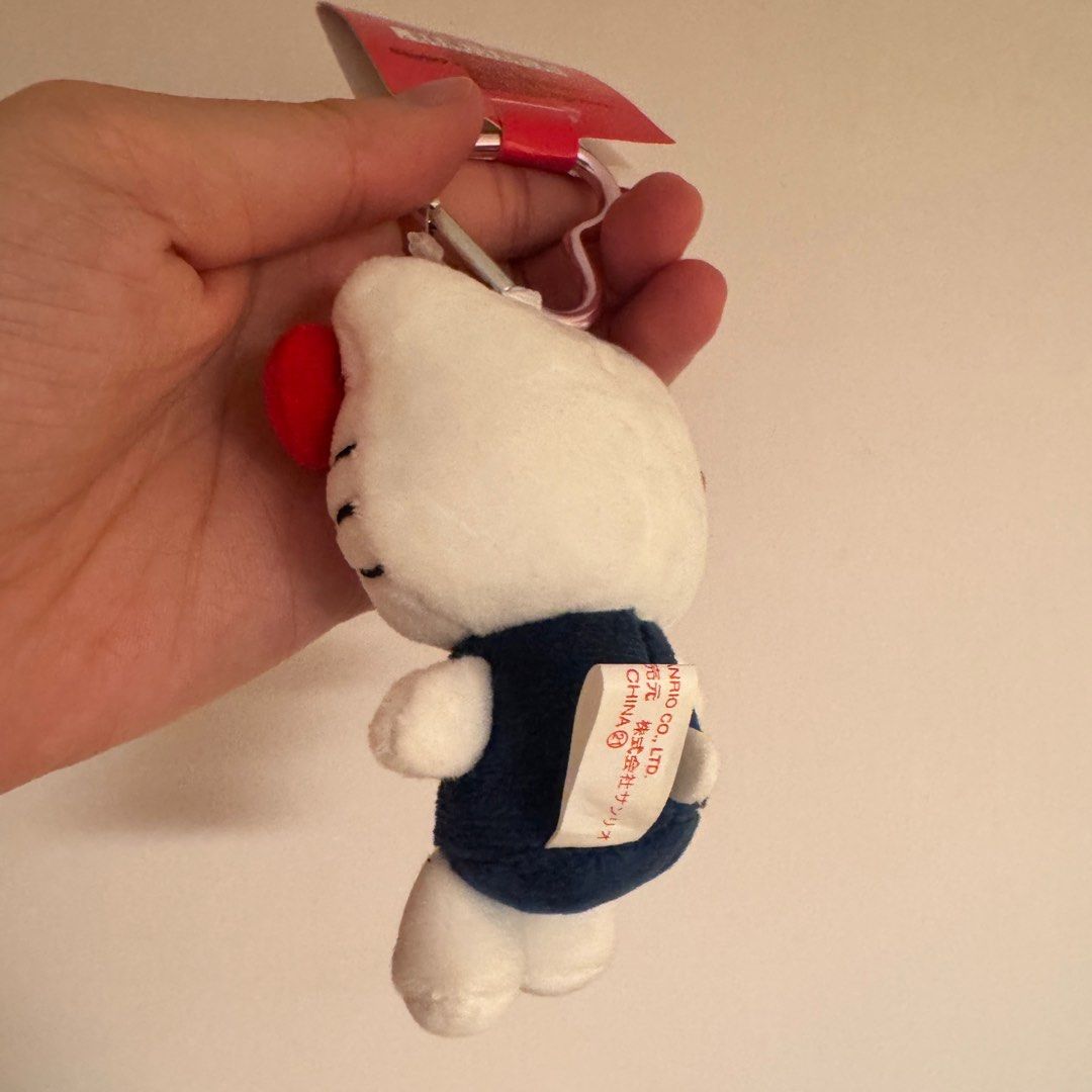 Hello Kitty公仔 （分類：動漫角色周邊）位於 Hong Kong。 由 shopperkaren 提交（商品編號 1355612709，圖片 2）。簡介： From Japan Sanrio。