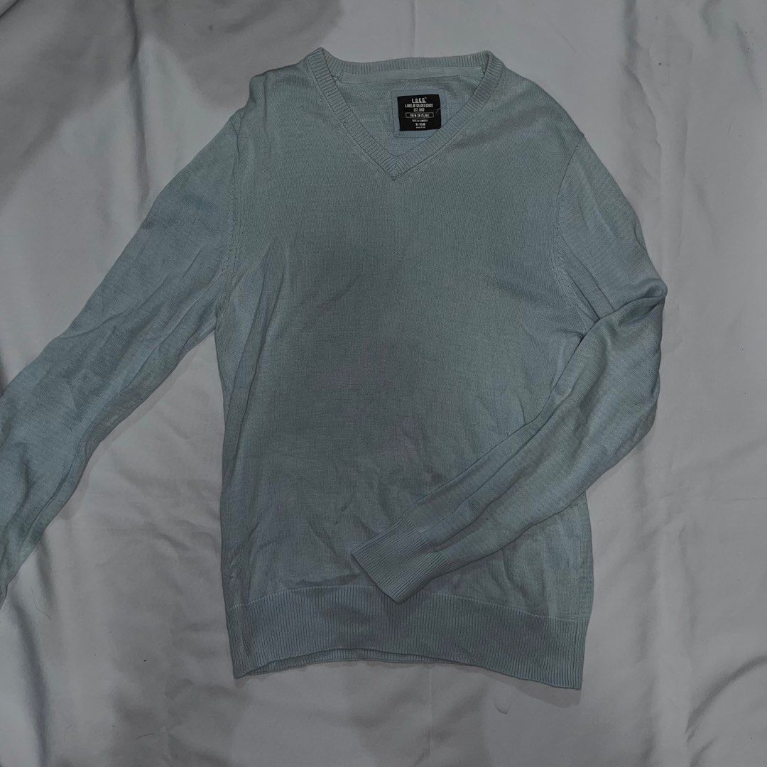 H&M L.O.G.G Sweater (Category: Longsleeves) located in Las Pinas. Submitted by preloved4am (Listing ID 1355603916, Image 1). Description: rfs: decluttering • dm for more details • medium.