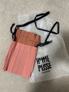 （分類：）位於 。 由 buyer.monw 提交（商品編號 1355632790，圖片 1）。簡介： 。