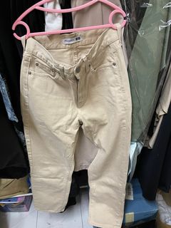 (Category: ) located in . Submitted by pre__loved24 (Listing ID 1355607553, Image 1). Description: .