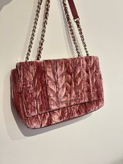 Kate spade chain bag 粉紅絨毛 velvet gold chain64215707992195110