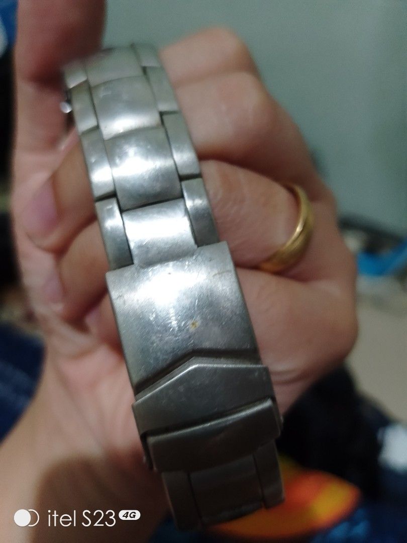 Mens Metal Watch (Category: Men's Watches) located in Lucena. Submitted by watchmateph (Listing ID 1355547460, Image 3). Description: Ang ganda pa nito.