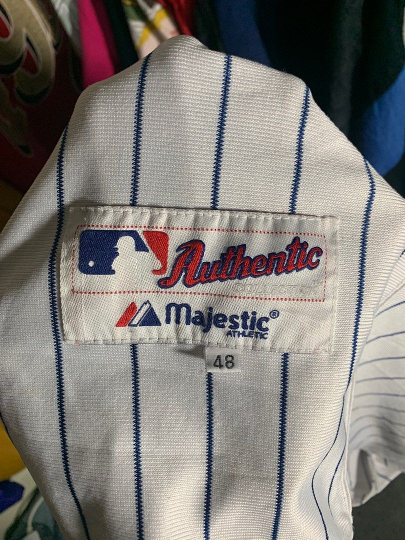 NEW YORK YANKEES BASEBALL JERSEY (Category: Activewear) located in Hermosa. Submitted by oddballs.vtg (Listing ID 1355522077, Image 3). Description: Ny yankees 21.5x30.