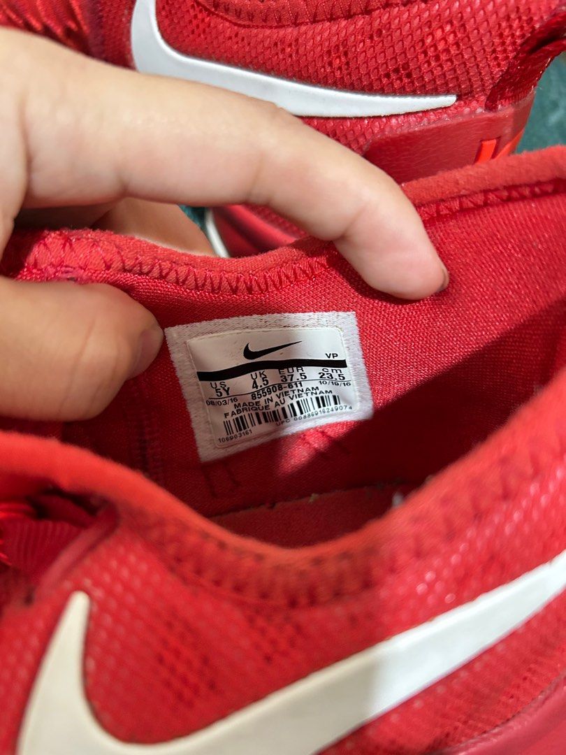 NIKE KD 9 (UNISEX) -23.5 cm (Category: Sneakers) located in Quezon City. Submitted by sunnytreasures2.0 (Listing ID 1355487684, Image 2). Description: Size: 23.5 cm/ eur 37.5 Preloved NIKE KD 9 - UNISEX design, in excellent condition, just needs a little cleaning. NO BOX! Since it was purchased in the US..