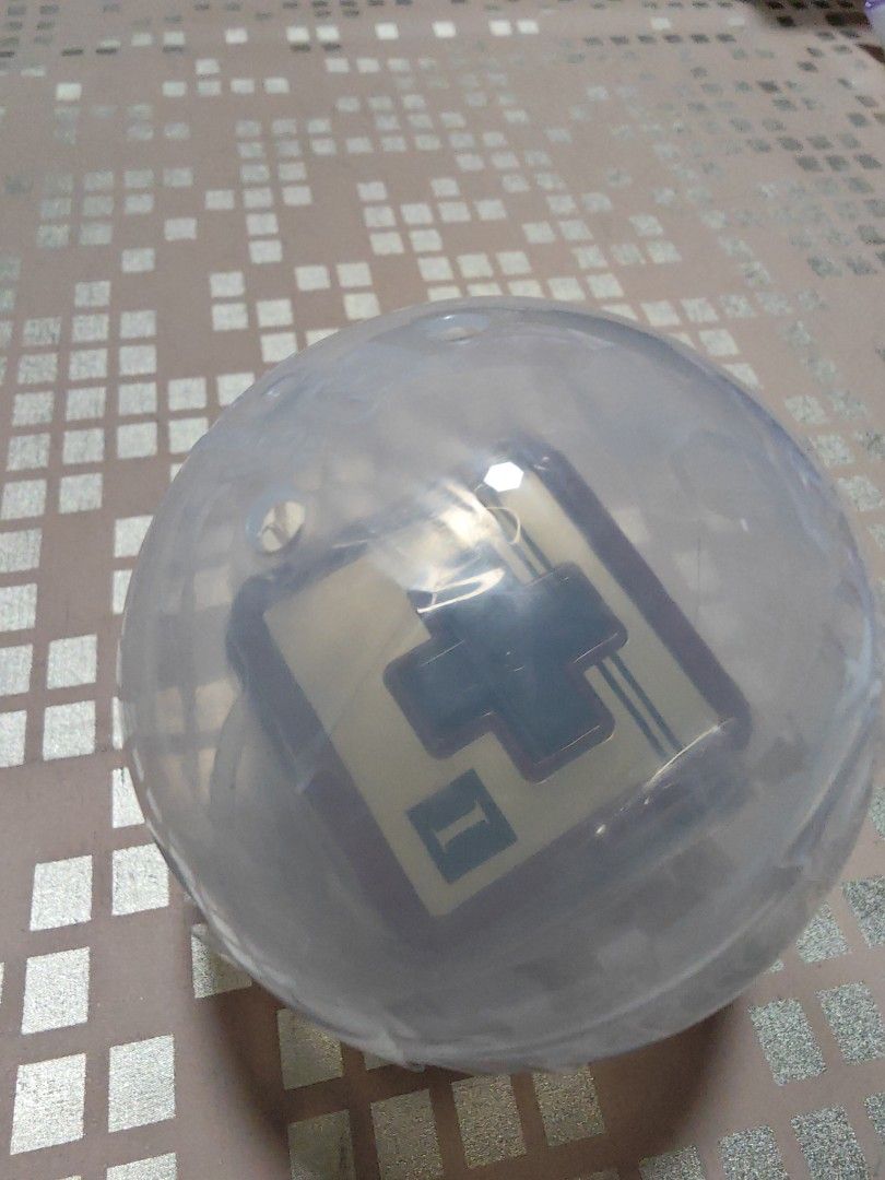 Nintendo Gashapon Controller (Category: Designer & Blind Box Toys) located in Singapore. Submitted by donavanangelo (Listing ID 1355571872, Image 2). Description: Brand New & Sealed.