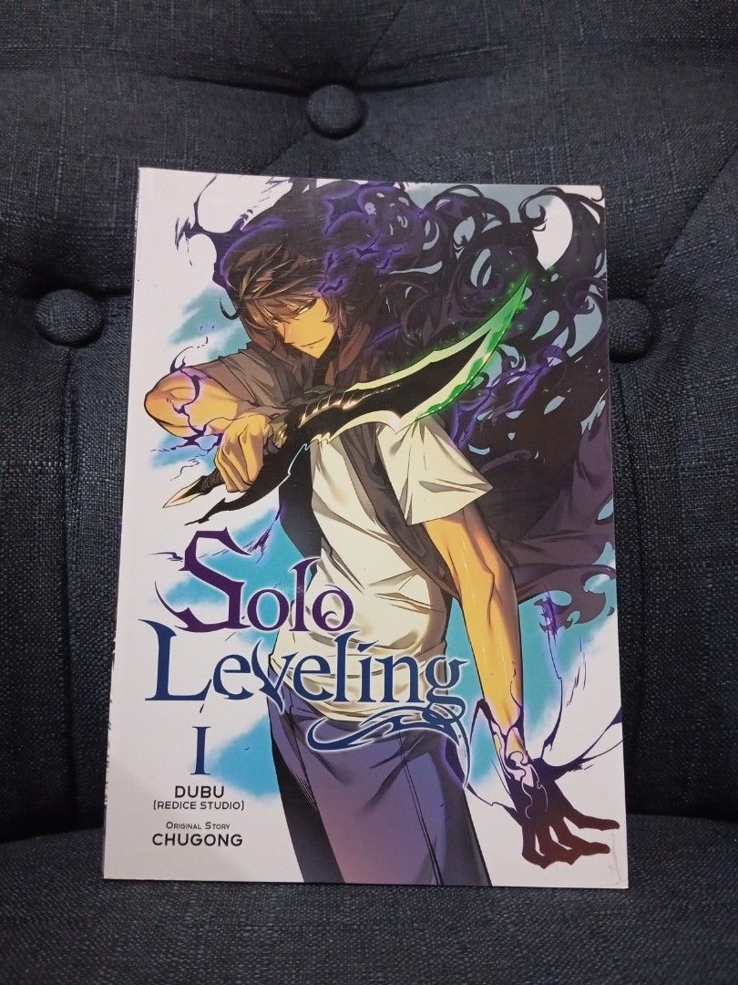 ORIGINAL SOLO LEVELING VOLUME 1-2 (Category: Comics & Manga) located in Manila. Submitted by adr1ee (Listing ID 1355600972, Image 2). Description: solo leveling manhwa ORIGINAL COPIES volumes 1 and 2. published by Yen Press original price: 1,199 PER BOOK current price: 999 PER BOOK 1,899 FOR TWO BOOKS BUYER SHOULDERS SHIPPING FEE.