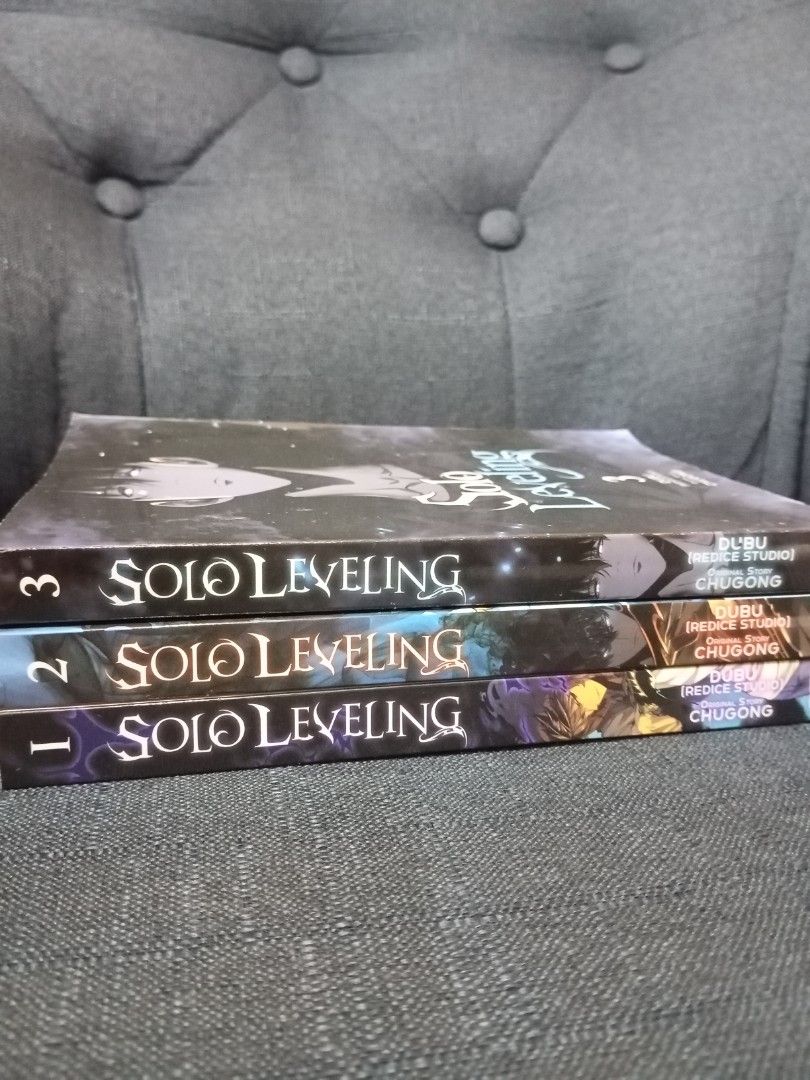 ORIGINAL SOLO LEVELING VOLUME 1-2 (Category: Comics & Manga) located in Manila. Submitted by adr1ee (Listing ID 1355600972, Image 1). Description: solo leveling manhwa ORIGINAL COPIES volumes 1 and 2. published by Yen Press original price: 1,199 PER BOOK current price: 999 PER BOOK 1,899 FOR TWO BOOKS BUYER SHOULDERS SHIPPING FEE.
