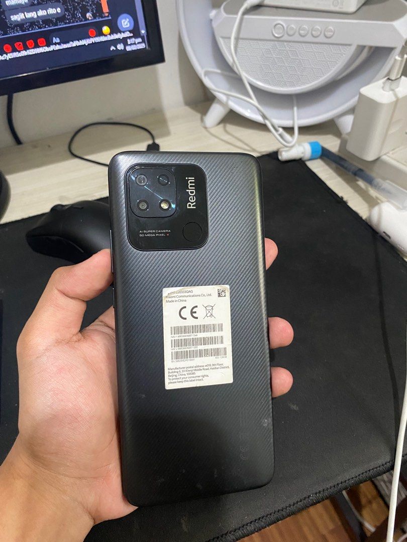 Redmi 10c (Category: Android Others) located in Las Pinas. Submitted by jumacainag (Listing ID 1355490669, Image 3). Description: Redmi 10C No Issue Tempered glass lang yung crack Las Pinas City Dm for offers.