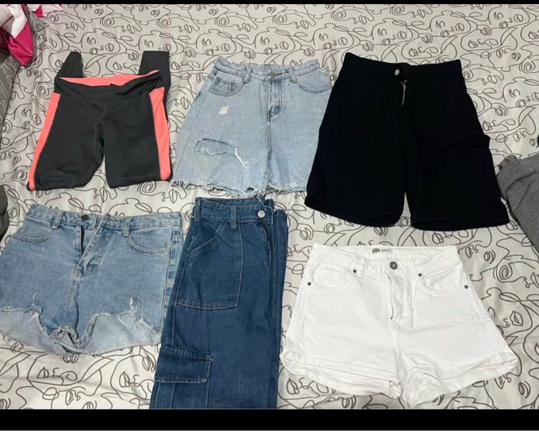 Take All tops and Bottoms (Category: Others Tops) located in Quezon City. Submitted by bea3s (Listing ID 1355521064, Image 2). Description: Take all Size 24-25 S-M.