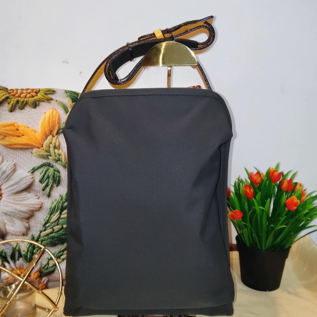 TNA Sling/Body Bag (Category: Sling Bags) located in Quezon City. Submitted by legitimo (Listing ID 1355615455, Image 1). Description: Fashion Sling Bag.