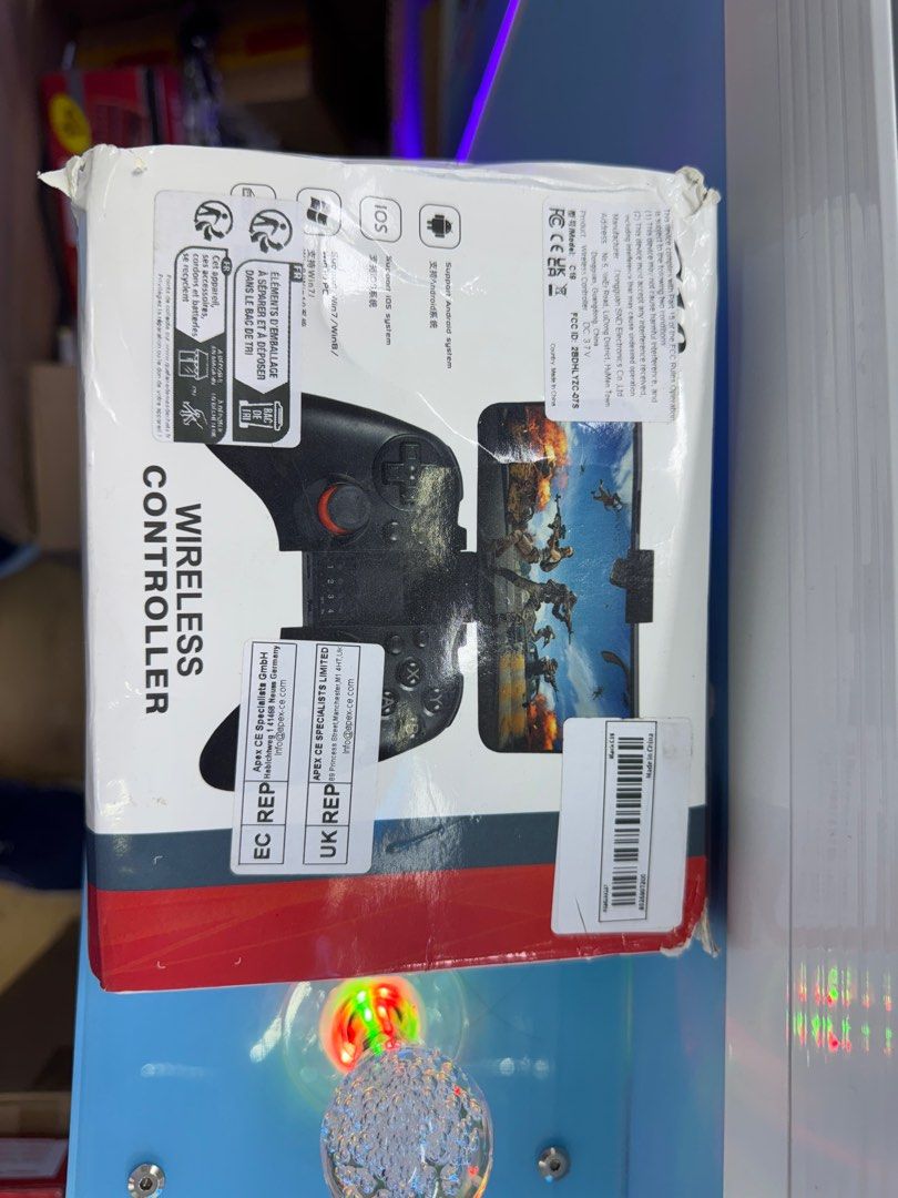 Wireless Controller （分類：手掣）位於 Hong Kong。 由 oddtree_6e4d0b 提交（商品編號 1355475263，圖片 1）。簡介： Wireless Controller OS: IOS 安卓 window。