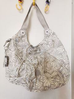 全新 Kipling 單肩袋64224722629506110