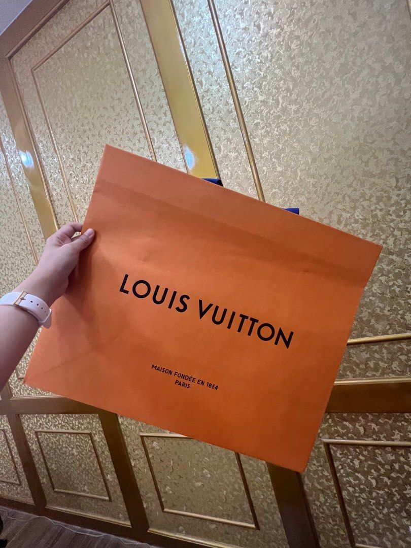 Authentic/ Original Extra Large/ Large LV Louis Vuitton paperbag (Category: Luxury Bags & Wallets) located in Quezon City. Submitted by nxdeclutters (Listing ID 1250206343, Image 3). Description: Decluttering 19”x 16”x9” 49x41x23 cm Extra paperbags available 5-6 pcs left Please do not inquire if unsure, let’s respect each other’s time :) All are bought from Italy and guaranteed authentic 5 paperbags with minimal signs of storage, 1 used paperbag 
