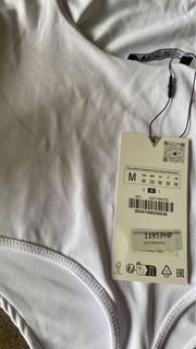 (Category: ) located in . Submitted by rewearcloset (Listing ID 1350908940, Image 1). Description: .