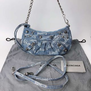 （分類：）位於 。 由 eason_chang. 提交（商品編號 1351012792，圖片 1）。簡介： 。