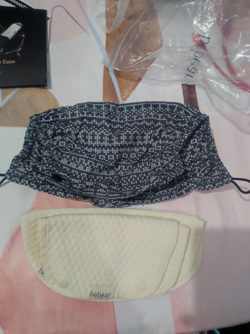 Bebear aX Foldable Aluminum Hip Seat Carrier (Category: Carriers & Slings) located in Marikina City. Submitted by bagofsissies (Listing ID 1350165084, Image 2). Description: Last price! Selling this hip seat carrier. Yung drool cloth, never used. Issues: Signs of usage doon sa mga zipper na gray color. Nagchichip yung paint Needs cleaning but over all, okay pa siya. I will send vid upon request. Pick up: Concepcion I, Marikina on weekends Commonw