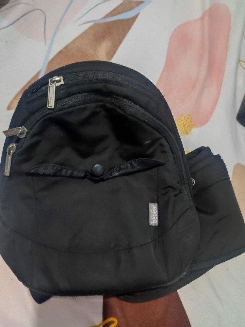 Bebear aX Foldable Aluminum Hip Seat Carrier (Category: Carriers & Slings) located in Marikina City. Submitted by bagofsissies (Listing ID 1350165084, Image 3). Description: Last price! Selling this hip seat carrier. Yung drool cloth, never used. Issues: Signs of usage doon sa mga zipper na gray color. Nagchichip yung paint Needs cleaning but over all, okay pa siya. I will send vid upon request. Pick up: Concepcion I, Marikina on weekends Commonw