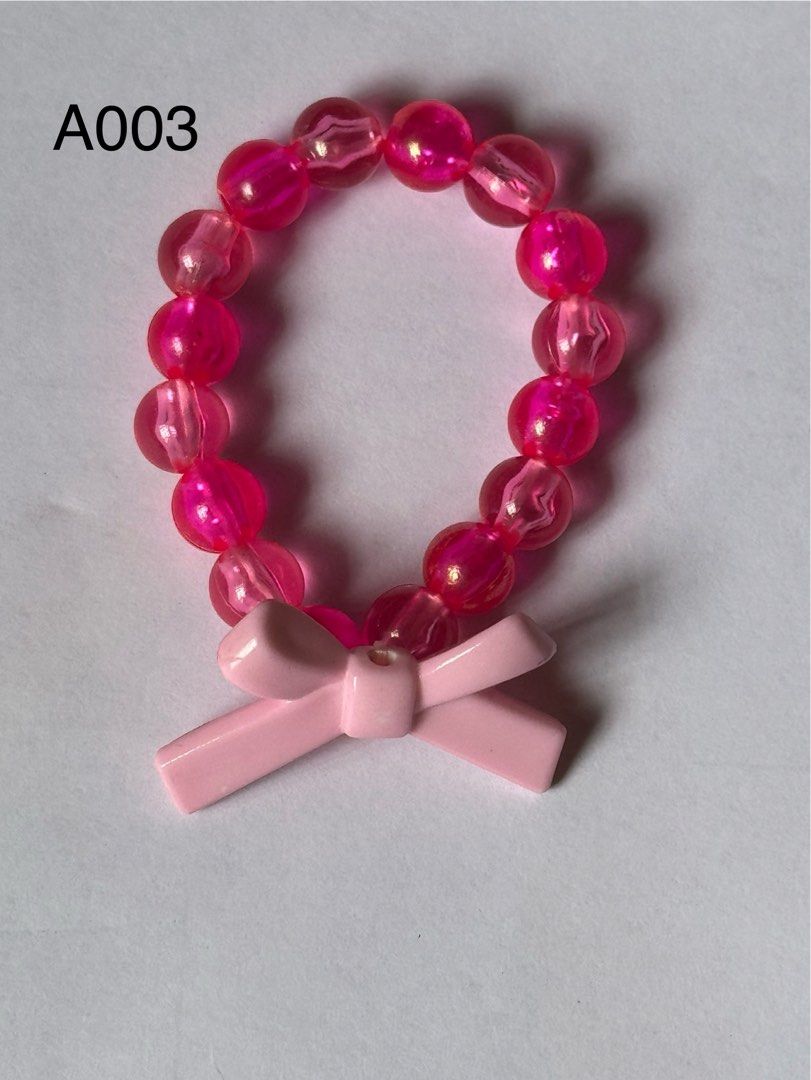 Bracelets (Category: Bracelets) located in Singapore. Submitted by Home-65 (Listing ID 1350956255, Image 3). Description: Hand made bracelets .
