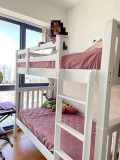 (Category: ) located in . Submitted by suchetah (Listing ID 1351014449, Image 1). Description: .