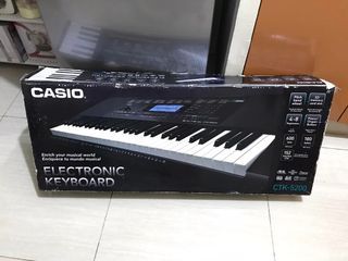 Keyboard Casio CTK-5200 piano