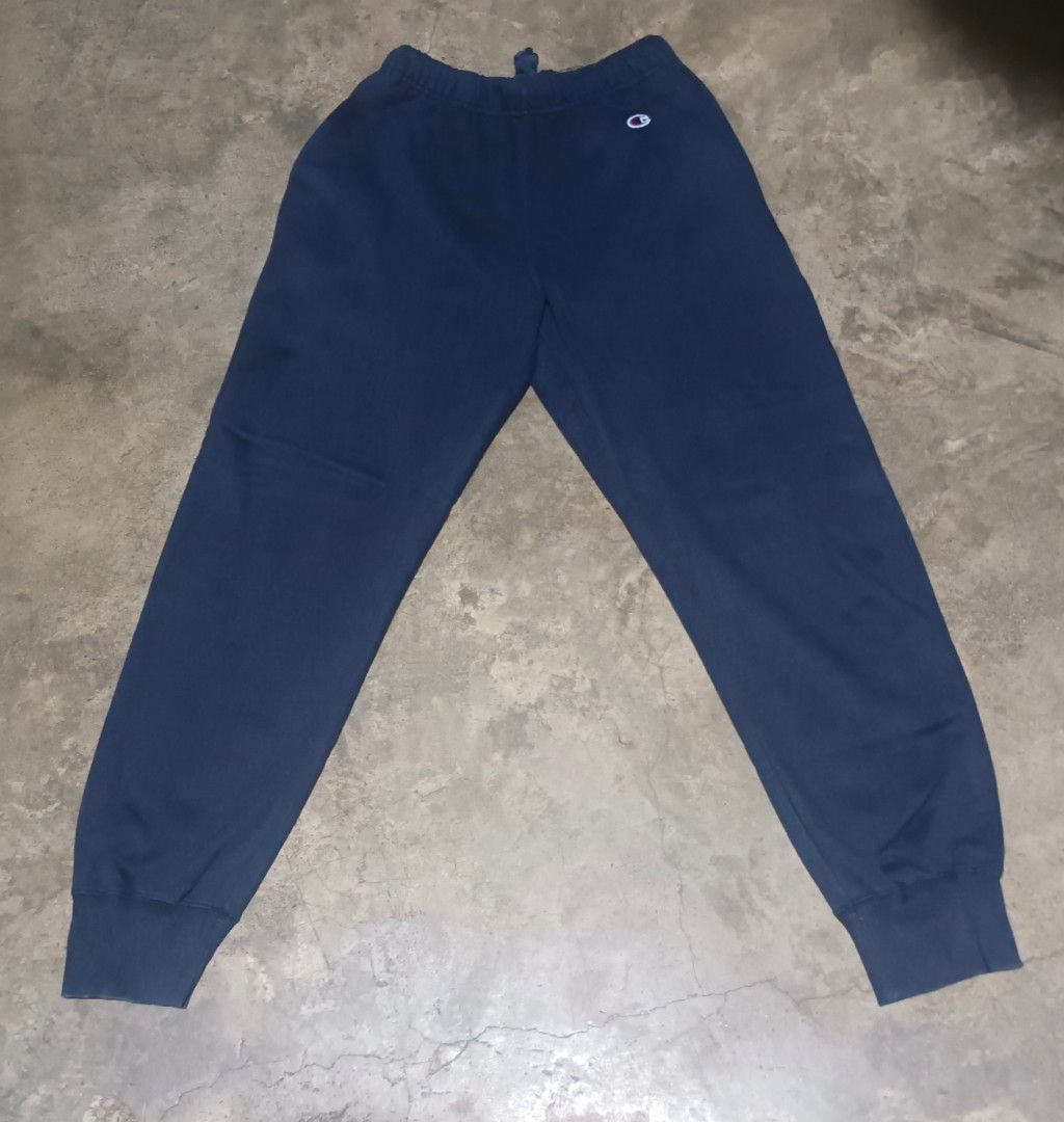CHAMPION JOGGER PANTS (Category: Joggers) located in Valenzuela. Submitted by alignment_label (Listing ID 1350971715, Image 2). Description: CHAMPION JOGGER PANTS SIZE L ON TAG W - 28/36 L - 39.5 NO ISSUE COMPLETE TAGS PRICE: 200+SF.
