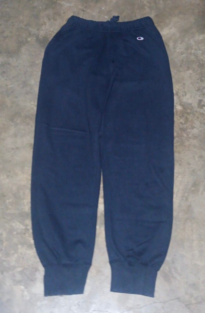 CHAMPION JOGGER PANTS (Category: Joggers) located in Valenzuela. Submitted by alignment_label (Listing ID 1350971715, Image 1). Description: CHAMPION JOGGER PANTS SIZE L ON TAG W - 28/36 L - 39.5 NO ISSUE COMPLETE TAGS PRICE: 200+SF.