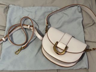 （分類：）位於 。 由 pugpuggg 提交（商品編號 1350994362，圖片 1）。簡介： 。