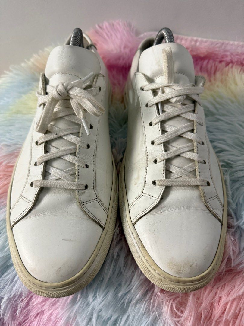 Common projects (Category: Sneakers) located in Baliuag. Submitted by sadeckmiguel (Listing ID 1351029020, Image 1). Description: Common projects Size 43 9/10 condition 5500.