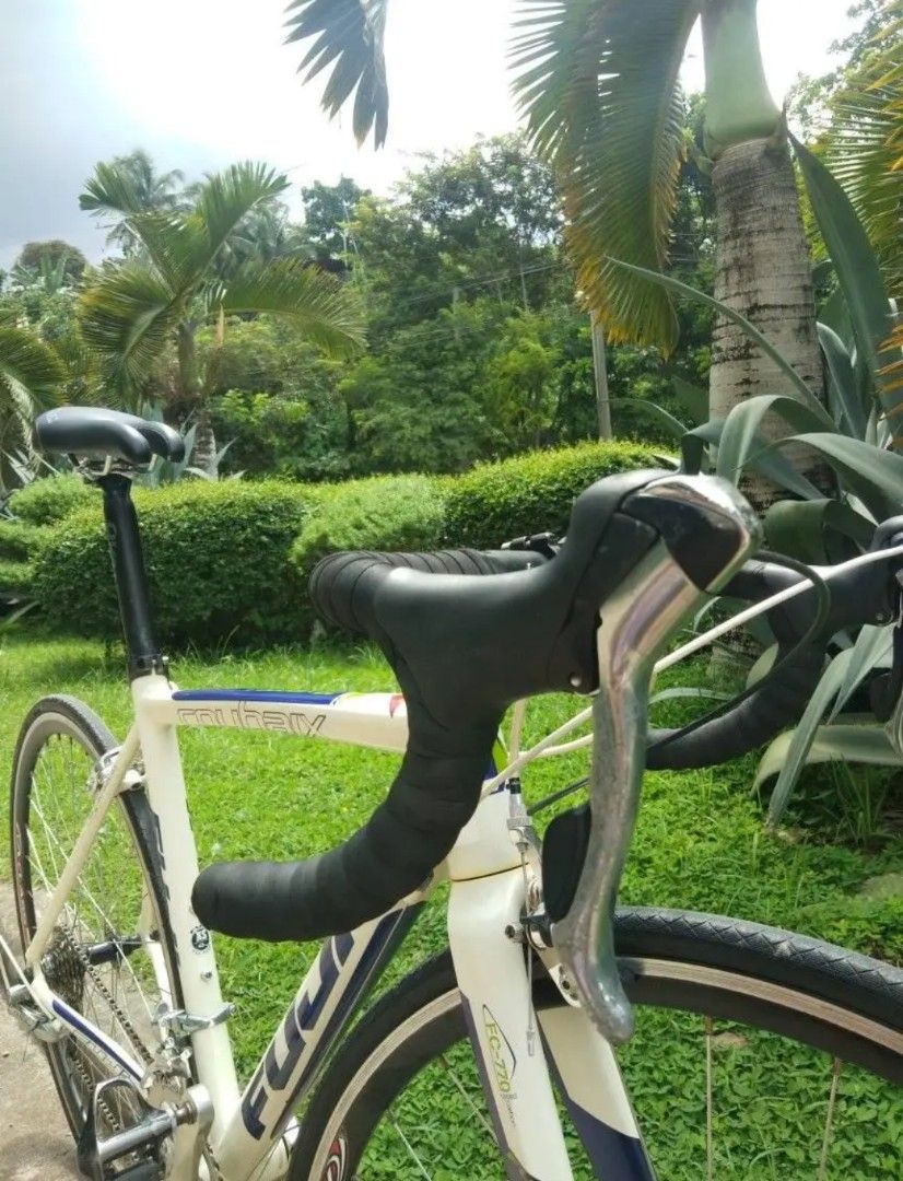 Fuji Roubaix 2.0 (Category: Bicycles) located in Cebu City. Submitted by buddylimong (Listing ID 1350986264, Image 2). Description: Fuji Roubaix 2.0 Frame: Fuji Altair 2 AL/Carbon seatstays Fork: Fuji FC-770 Carbon Groupset: Shimano Tiagra 9 speed - 34-50 Chain ring; 11-25 Cassette Breakset: Oval R300 Pedals: SpeedOne Cleats Drop bar, Seatpost & Stem: Oval Wheelset: 28/32 Alex AKX-R3.0 Hubs and Rims; 700 x 23c Vittoria Zaffiro Tires Saddle: Adamo