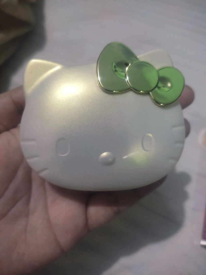 Hello Kitty Make up (Category: Makeup) located in Manila. Submitted by thriftstoreph (Listing ID 1350913376, Image 1). Description: 400 each foundation & lipgloss avail no box (naitapon na).