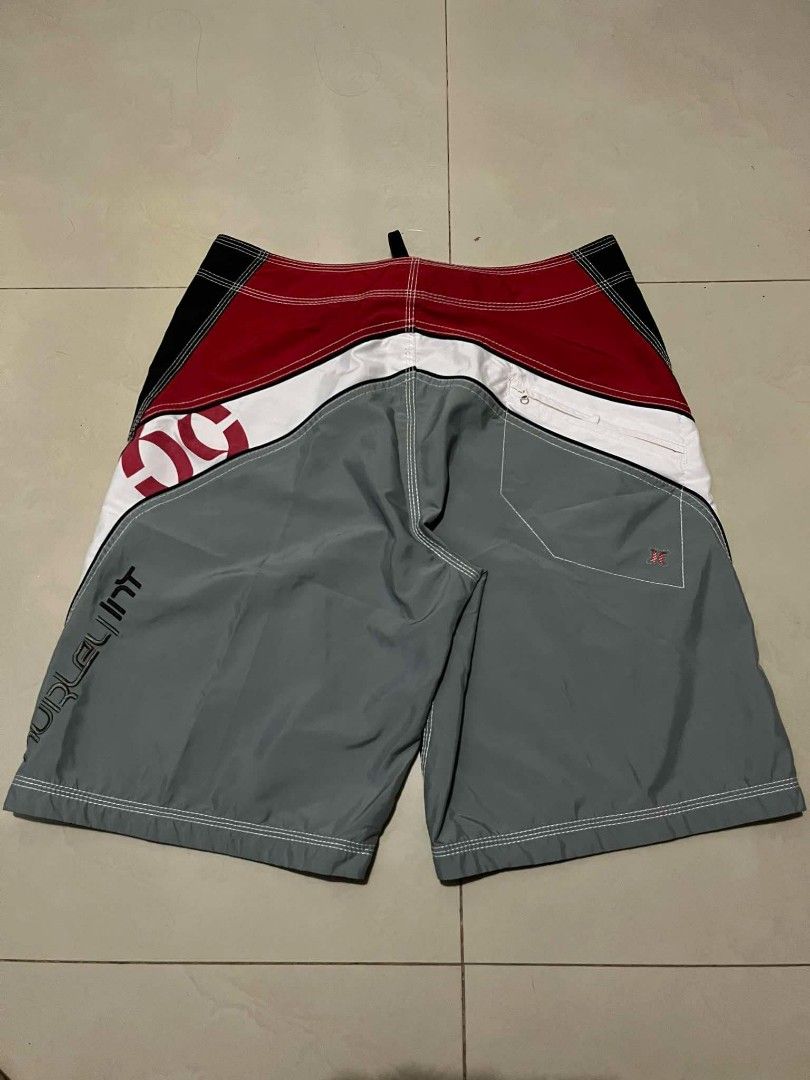 HURLEY BOARDSHORTS (Category: Shorts) located in Bacolod City. Submitted by thysecond2.fresh (Listing ID 1351036724, Image 2). Description: Hurley board short Size:32 on tag 10/10 color rate Verygood condition No issue.