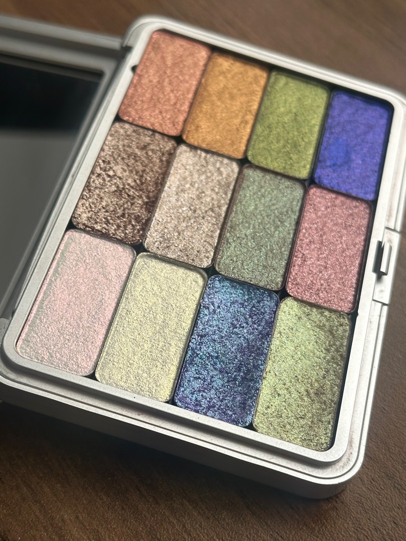 Issy x Slo Palette, Beauty & Personal Care, Face, Makeup on Carousell