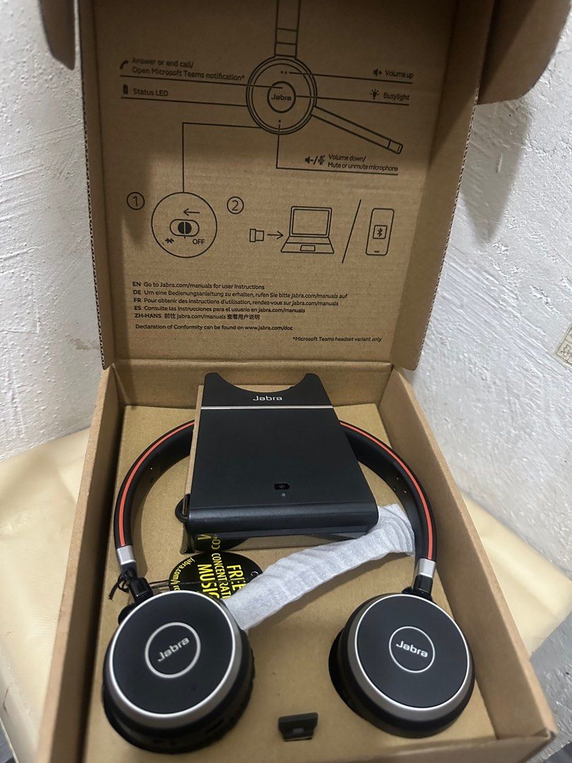 JABRA Evolve 65 MS Wireless Stereo (Category: Headphones & Headsets) located in Makati City. Submitted by avalanche18 (Listing ID 1351070741, Image 1). Description: BRAND NEW UNSEALED INCLUSIONS - with Link 370 USB Adapter - Charging Stand USB A - Stereo Headphones with Microphone .