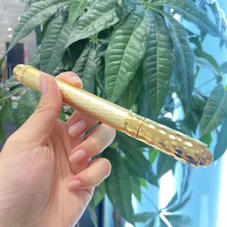 (Category: ) located in . Submitted by adelalovestoshop (Listing ID 1350994577, Image 1). Description: .