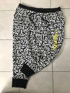 (Category: ) located in . Submitted by wansssthriftstore (Listing ID 1351048642, Image 1). Description: .