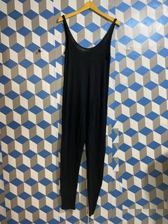 (Kategori: ) berada di . Dikirim oleh olshop_thrifting (ID iklan 1351066120, Gambar 1). Deskripsi: .