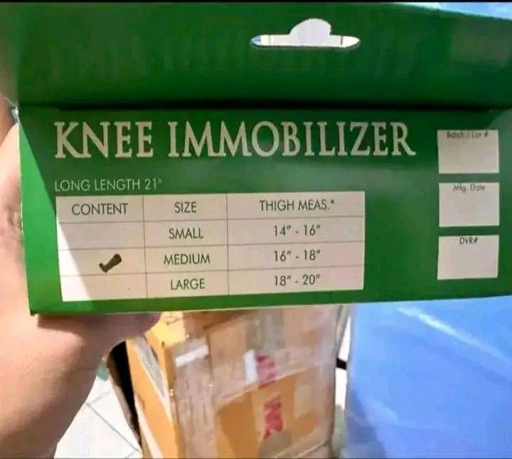Knee immobilizer (Category: Braces, Support & Protection) located in Quezon City. Submitted by gentlewater_b4735d (Listing ID 1351046818, Image 1). Description: cash on delivery gcash accepted. same day delivery adjustable strap.