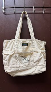 (Category: ) located in . Submitted by thriftwithyedd (Listing ID 1350989937, Image 1). Description: .