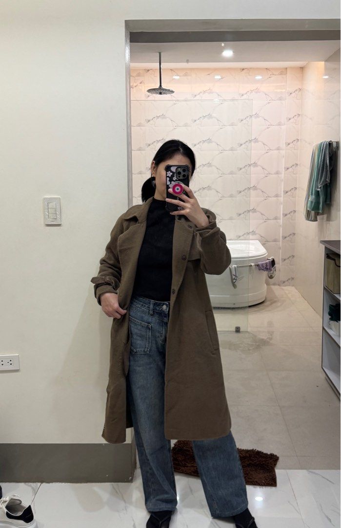 Long Coat (Category: Coats, Jackets and Outerwear) located in Tuguegarao City. Submitted by someofmystuff (Listing ID 1351073840, Image 2). Description: Bought from my trip to Europe For winter since makapal po siya Shipping to be s/o to the buyer via lbc or jrs only.