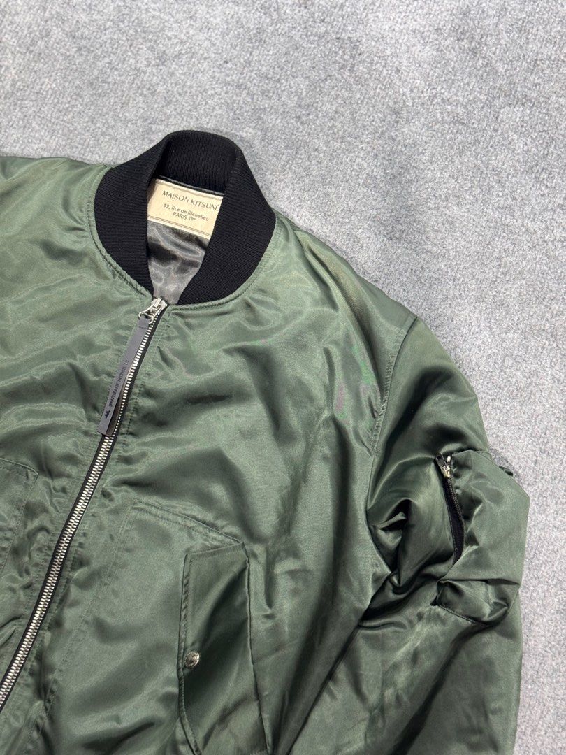 Maison Kitsuné Jacket (Category: Luxury Apparel) located in Manila. Submitted by mpac22222 (Listing ID 1350991996, Image 2). Description: Width: 20 in Length: 26 in Shoulder: 17 in Sleeve: 22.5 in Condition: 9/10 Material: Cotton.
