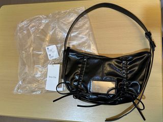 （分類：）位於 。 由 s2016148 提交（商品編號 1351043035，圖片 1）。簡介： 。