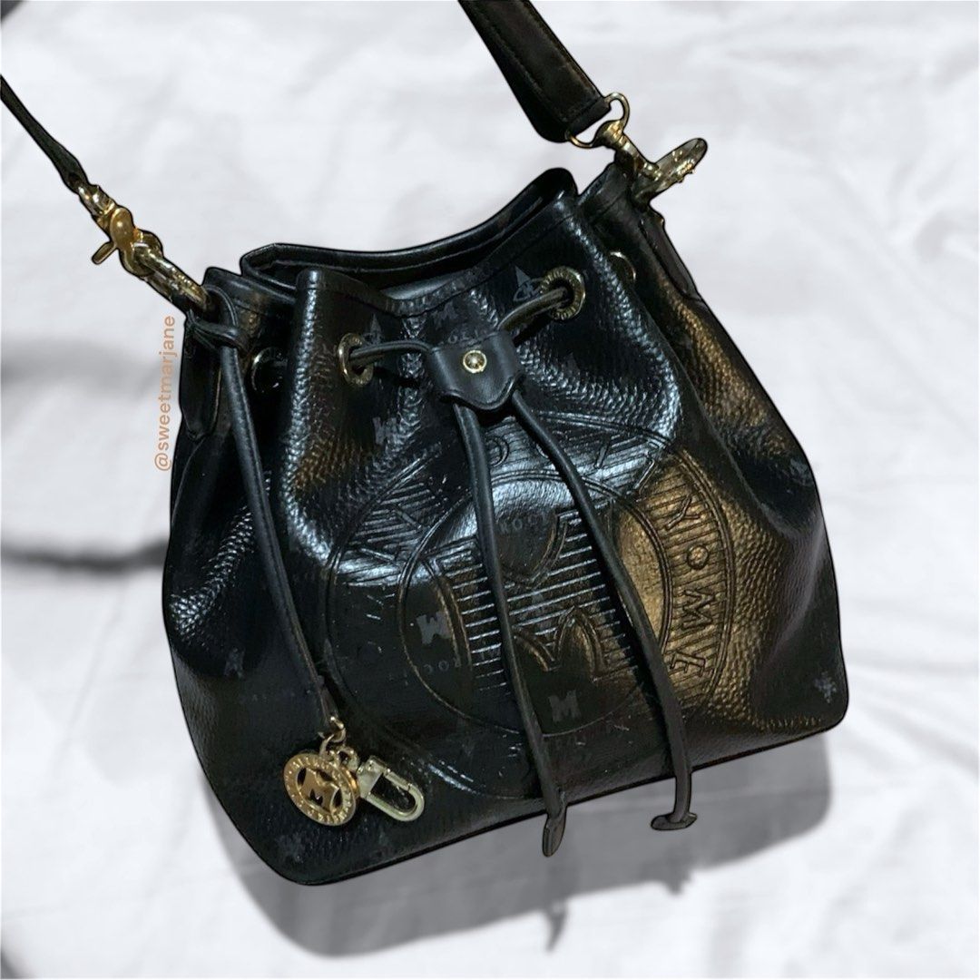 Metro City Bucket Sling Bag (Category: Luxury Bags & Wallets) located in Bulacan. Submitted by sweetmarijane (Listing ID 1351023378, Image 2). Description: ~ Color: Black ~ Looks new ~ Genuine Leather ~ No flaws, no issue, no rubs ~ Minimal fading/hairlines on the hardwares 💛Guaranteed Authentic 🧡Please no lowballing! 🤎All the details are in the photos 🤎This is not a brand new product, manage your expectations—preloved pieces may show signs o